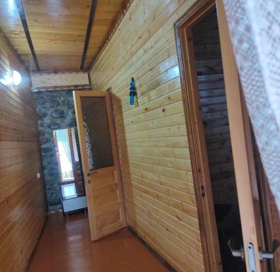 پانسیون Guest House Waterfall