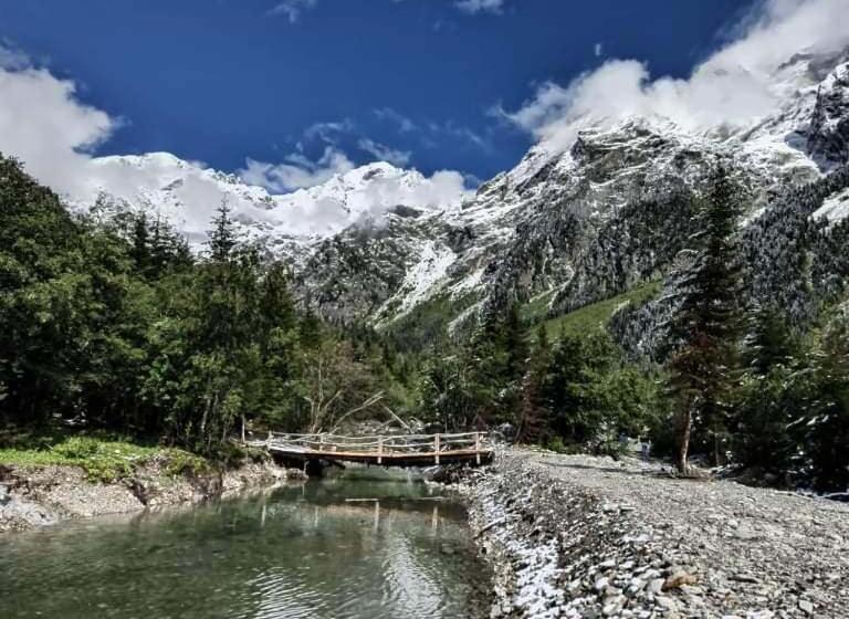 پانسیون Guest House Waterfall