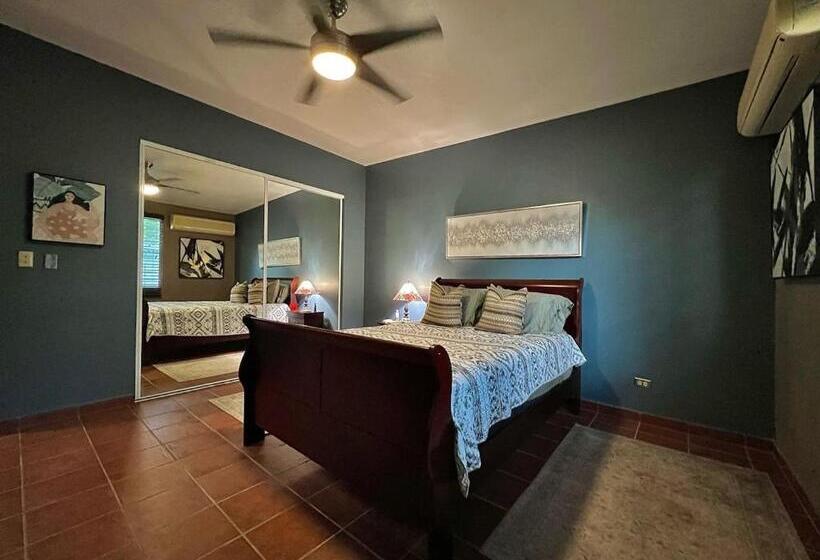 پانسیون Pancho S Paradise Rainforest Guesthouse With Pool, Gazebo And View