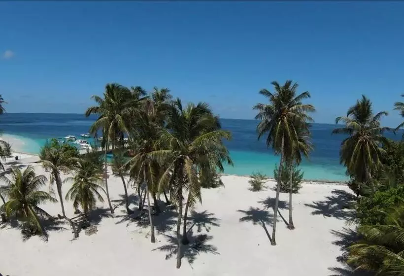 پانسیون Paradisola