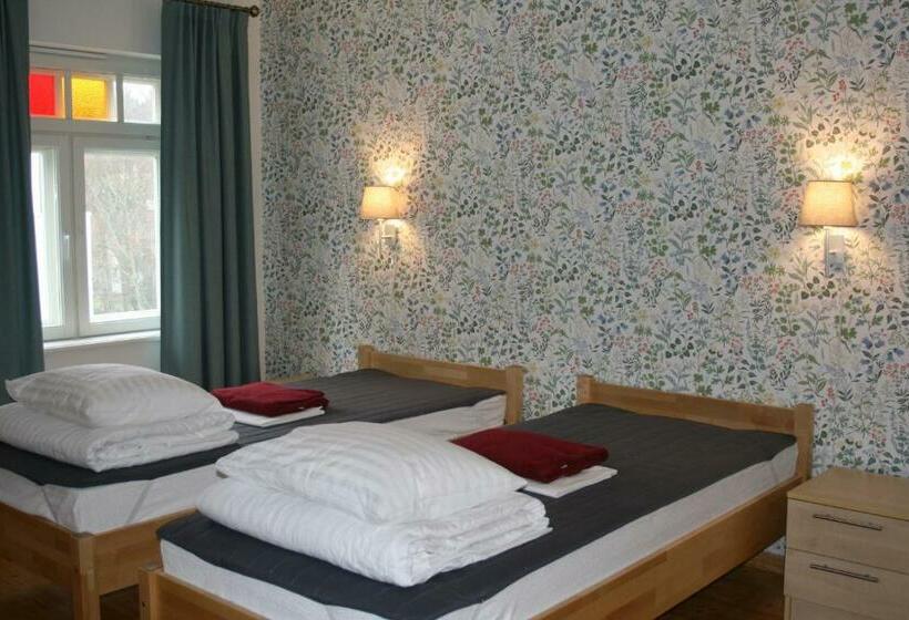 هاستل Posti Villa