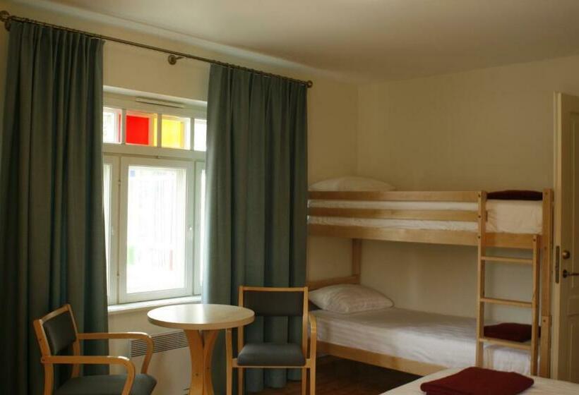 هاستل Posti Villa