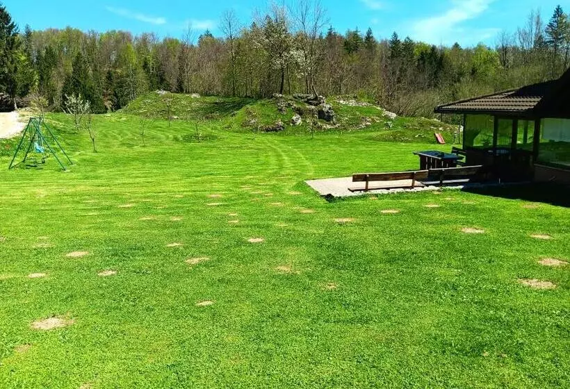 تختخواب و صبحانه Turistična Kmetija Pr Mark