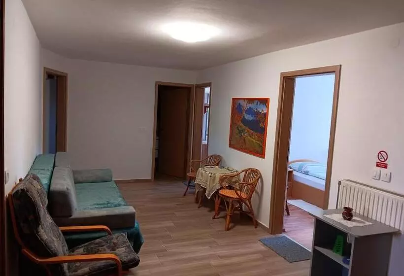 تختخواب و صبحانه Turistična Kmetija Pr Mark