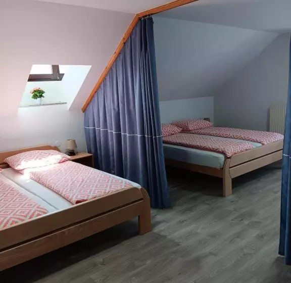 تختخواب و صبحانه Turistična Kmetija Pr Mark