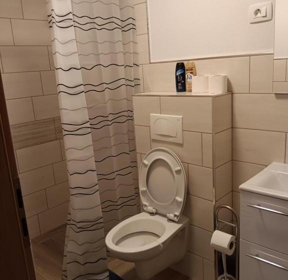 تختخواب و صبحانه Turistična Kmetija Pr Mark