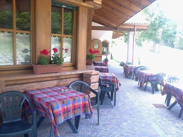 ホテル Bar Ristorante Affittacamere Passo Durone