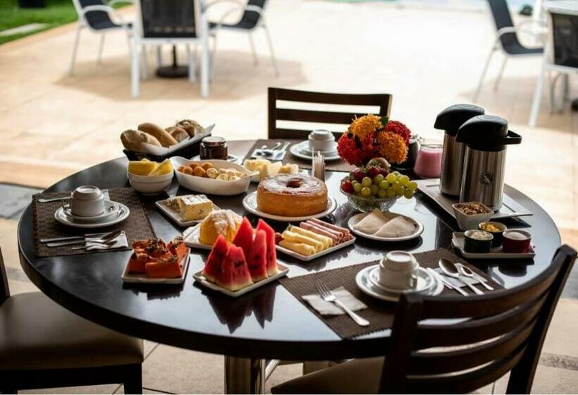 בית מלון כפרי Fazenda Alto Alegre