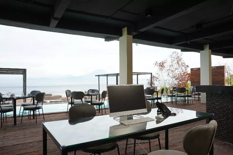 Adiwana Warnakali Resort