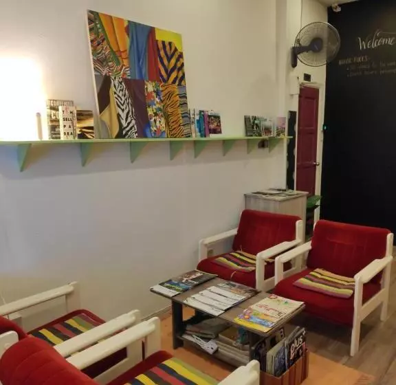 هاستل Ez Lodgings