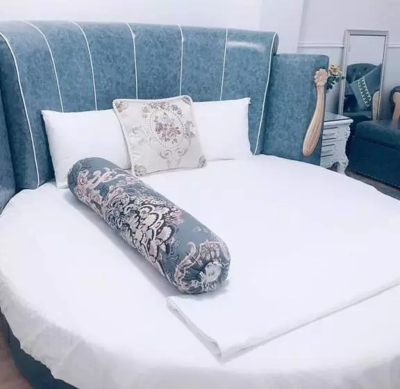 تختخواب و صبحانه Luxury Hotel T&l