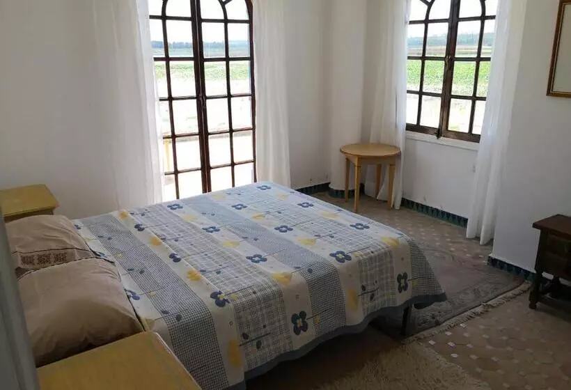 Aamiaismajoitus (B&B) Riad Des Oiseaux