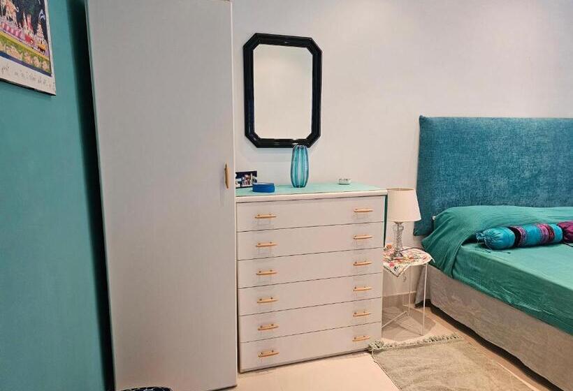 تختخواب و صبحانه Villa Elvira Hollywood Apartment