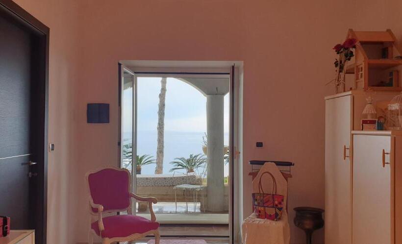 تختخواب و صبحانه Villa Elvira Hollywood Apartment