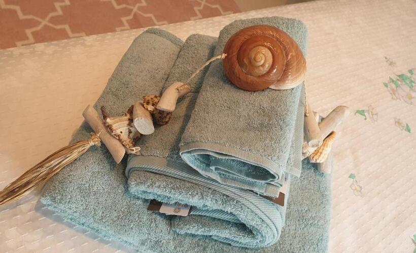 تختخواب و صبحانه Villa Elvira Hollywood Apartment