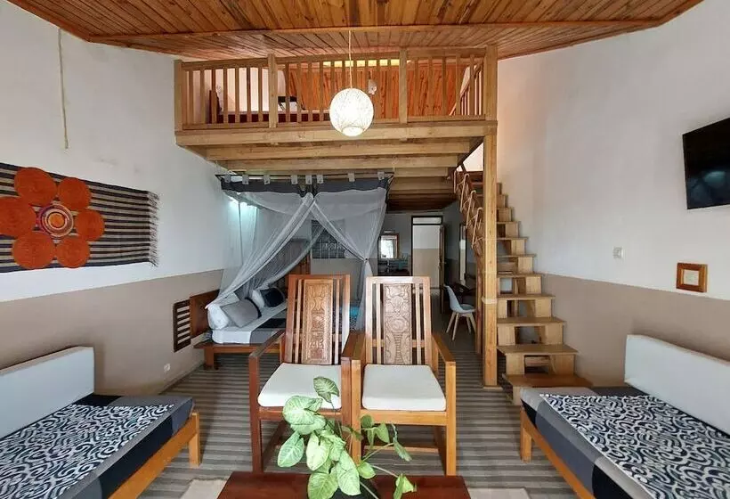 هتل Island Continent