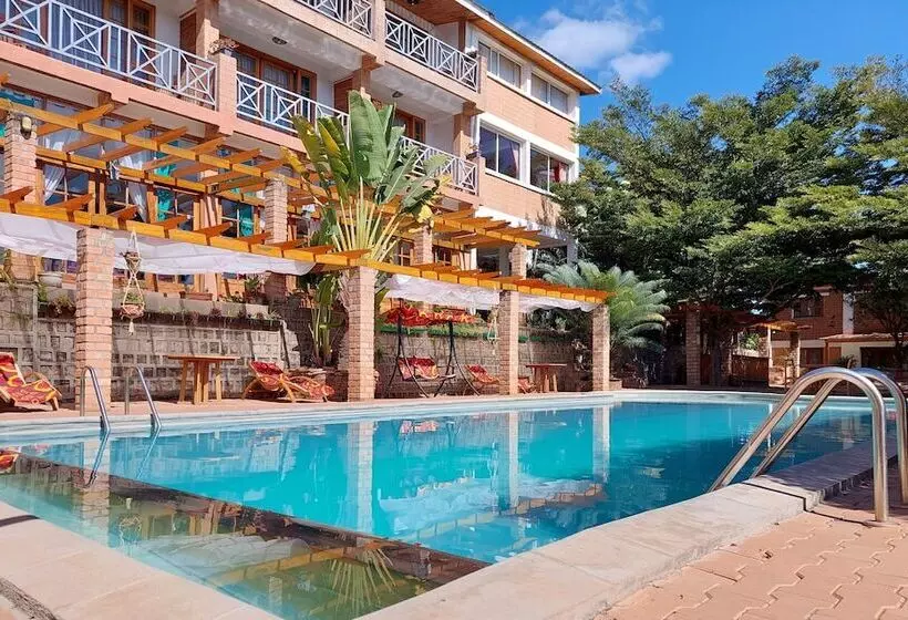 هتل Island Continent