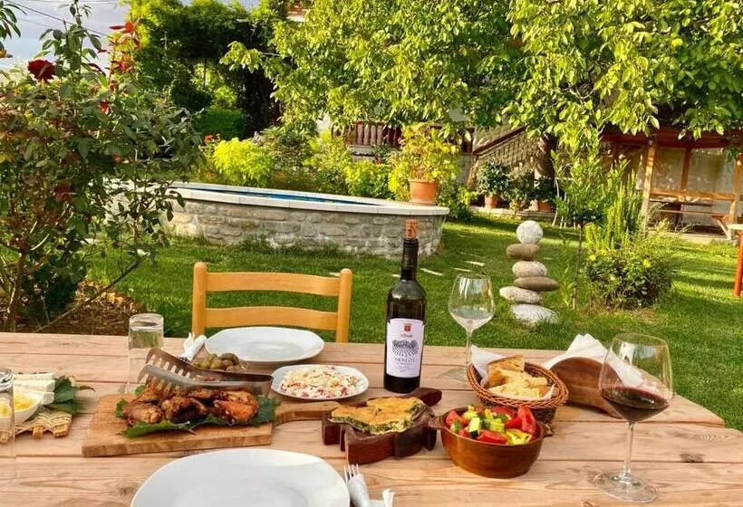 ペンション Alpeta Agrotourism & Winery   Roshnik , Berat
