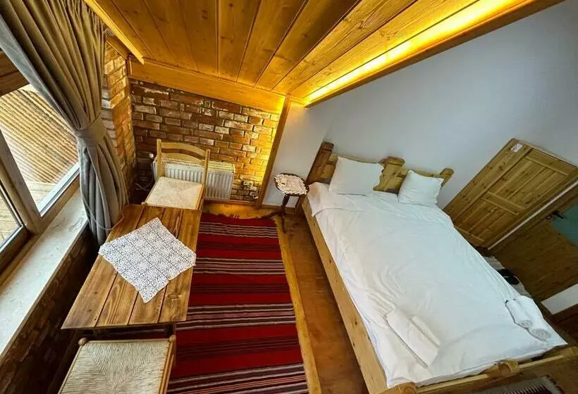 ペンション Alpeta Agrotourism & Winery   Roshnik , Berat