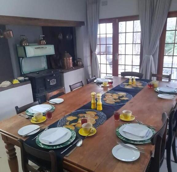 بنسيون Colonial Karoo Guesthouse