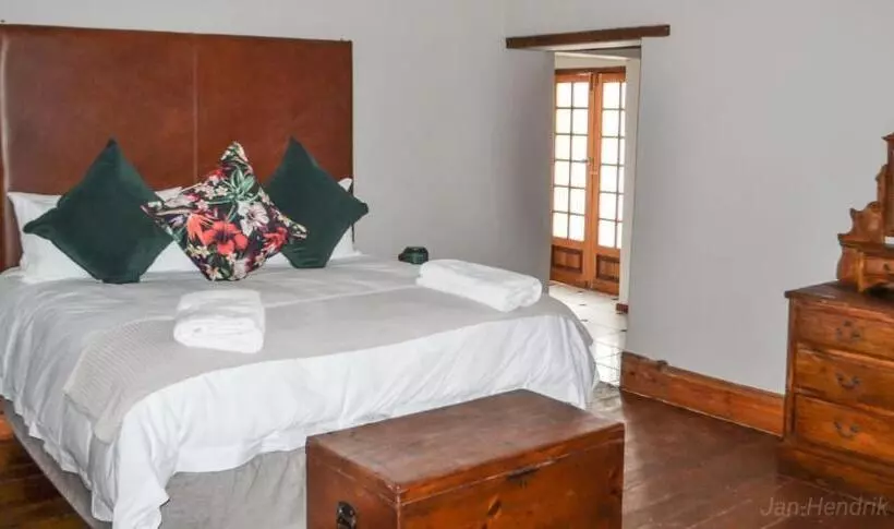 Majatalo Colonial Karoo Guesthouse