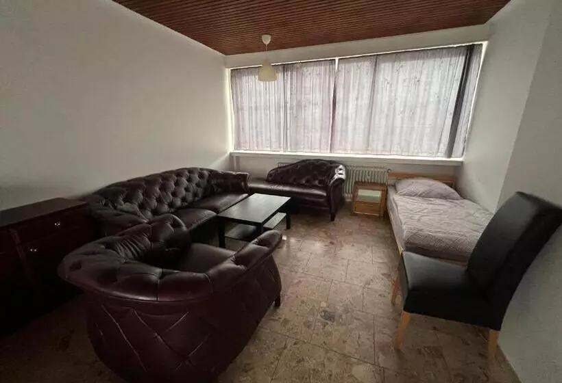 ペンション Messe Zimmer Hannover Pattensen