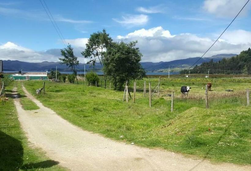 Общежитие Hospedaje Puerta Al Lago