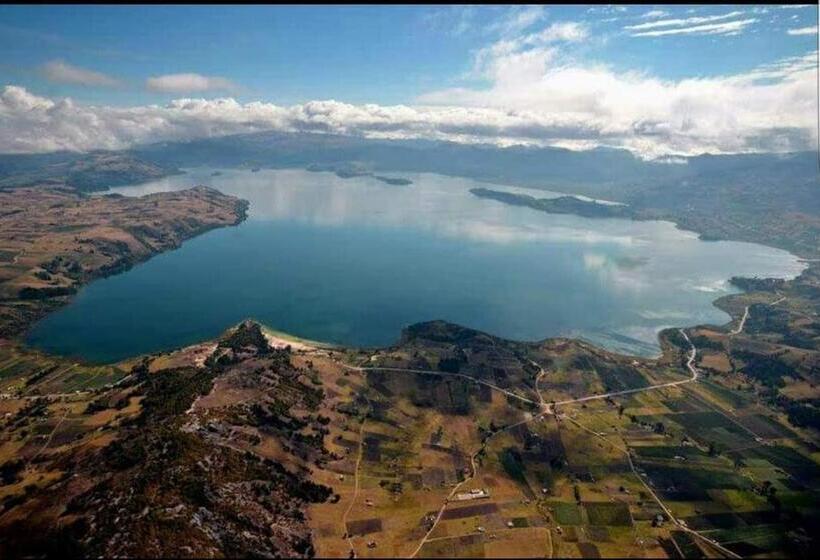 Общежитие Hospedaje Puerta Al Lago