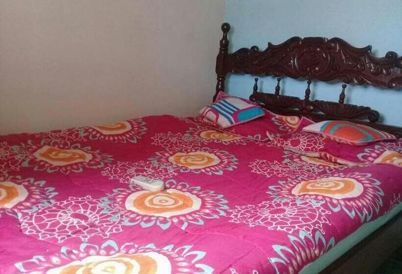 Общежитие Hospedaje Puerta Al Lago