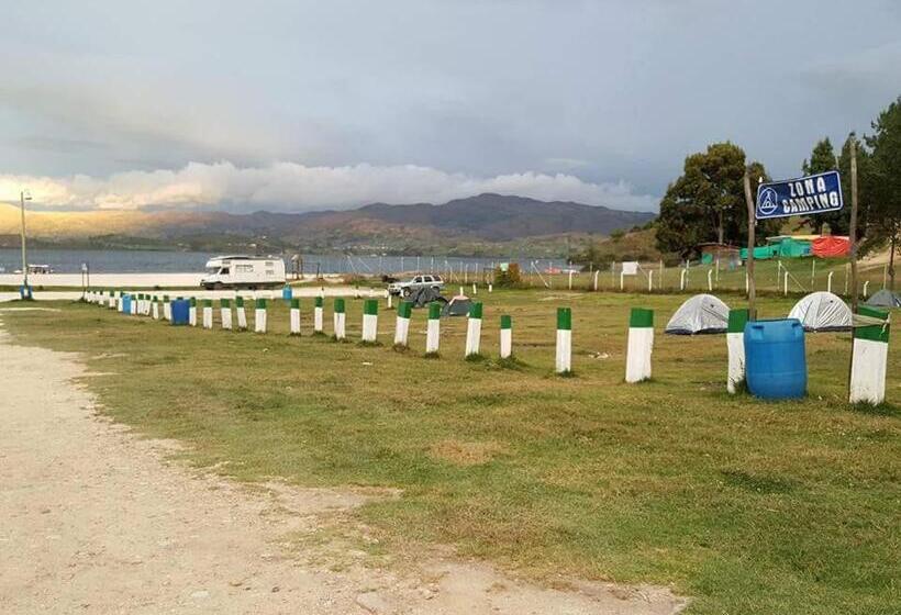 Общежитие Hospedaje Puerta Al Lago