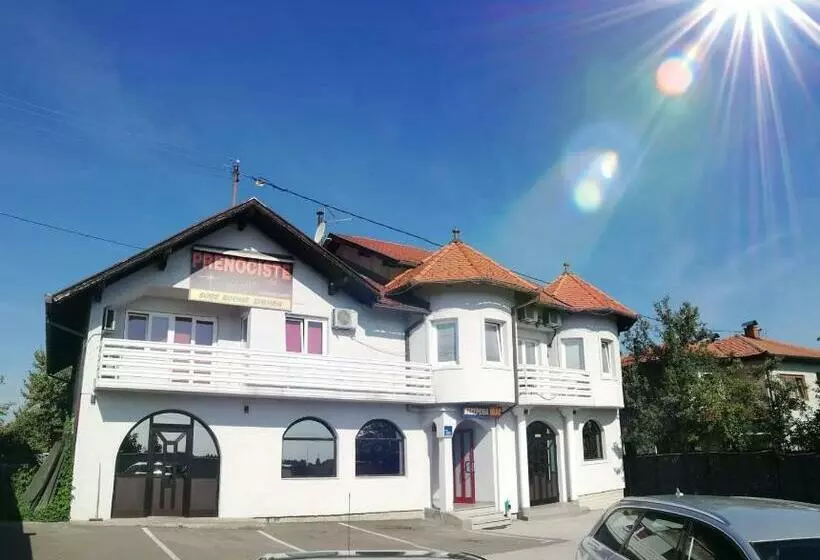 هاستل Prenoćište Samir