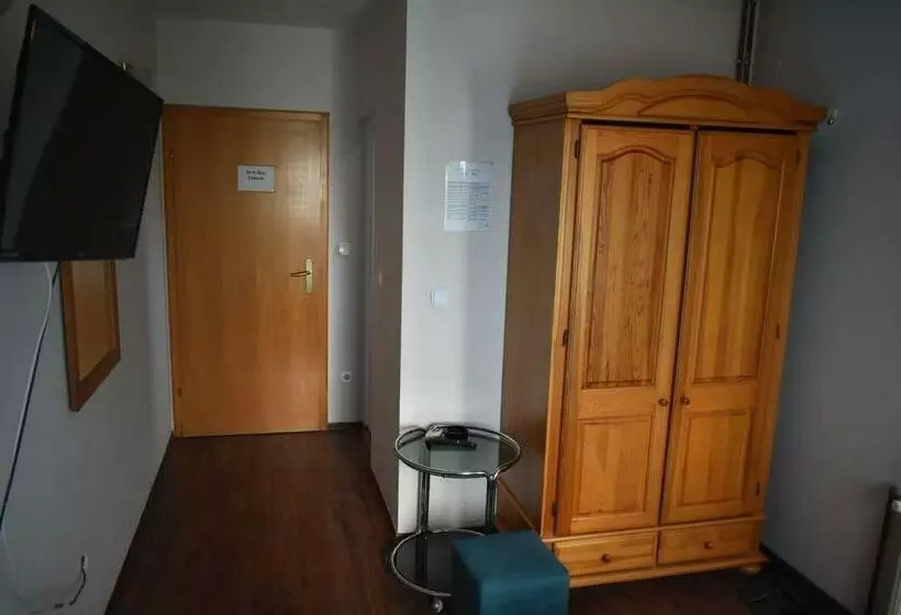 هاستل Prenoćište Samir