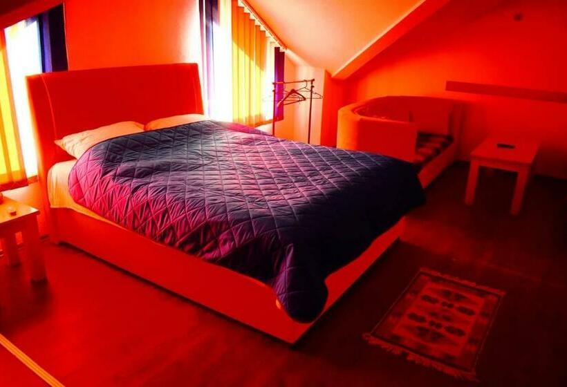 هاستل Prenoćište Samir