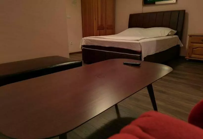 هاستل Prenoćište Samir