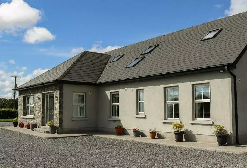 Aamiaismajoitus (B&B) Woodview Lodge