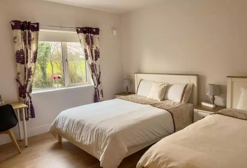 Aamiaismajoitus (B&B) Woodview Lodge