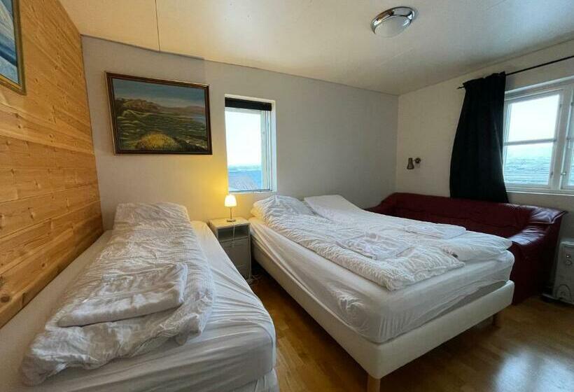 هتل Fagrabrekka Guesthouse