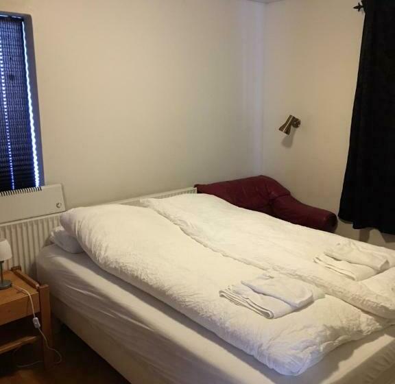 هتل Fagrabrekka Guesthouse