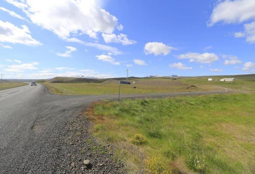 هتل Fagrabrekka Guesthouse