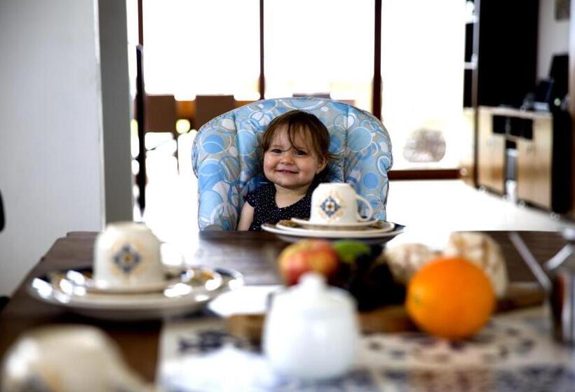 پانسیون Mencey Loco Beach House