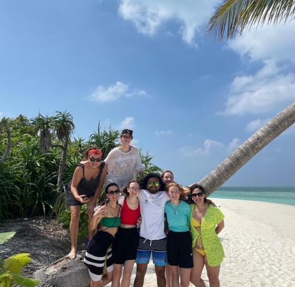 پانسیون Olive Goidhoo