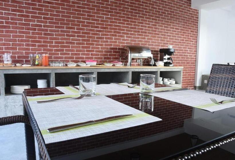 پانسیون Olive Goidhoo