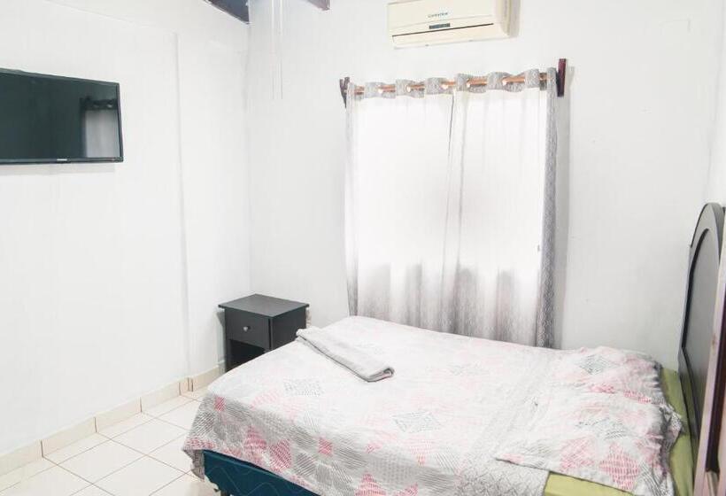 پانسیون We Hotel, La Lima