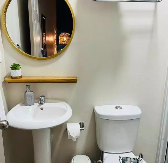 پانسیون We Hotel, La Lima