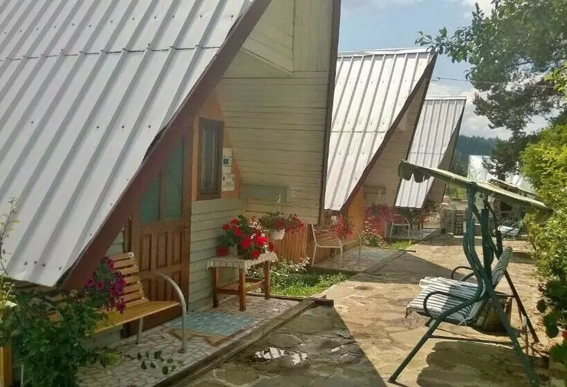 ユースホステル Casa Florea