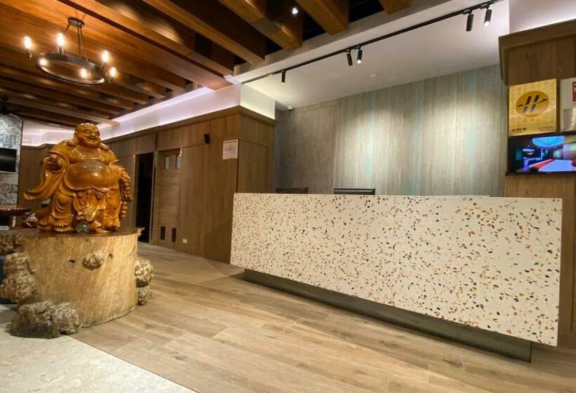 هاستل Jin Spa Resort