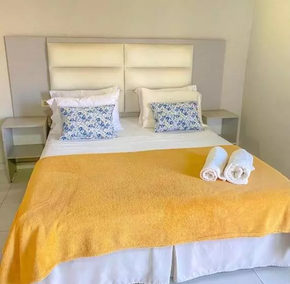 هتل Canarias Bed & Breakfast