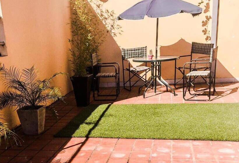 هتل Canarias Bed & Breakfast