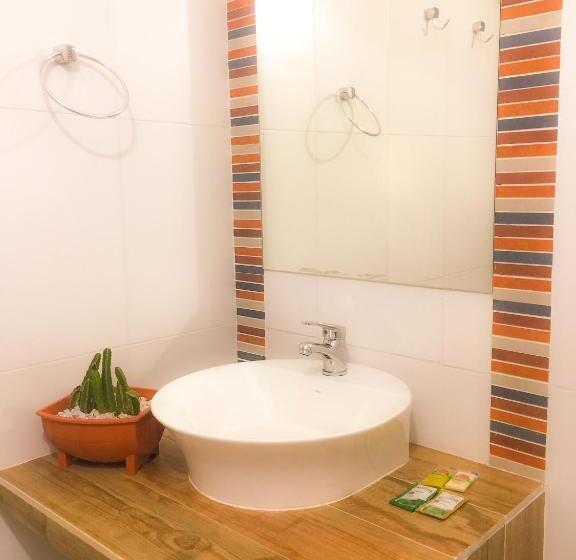 هتل Canarias Bed & Breakfast