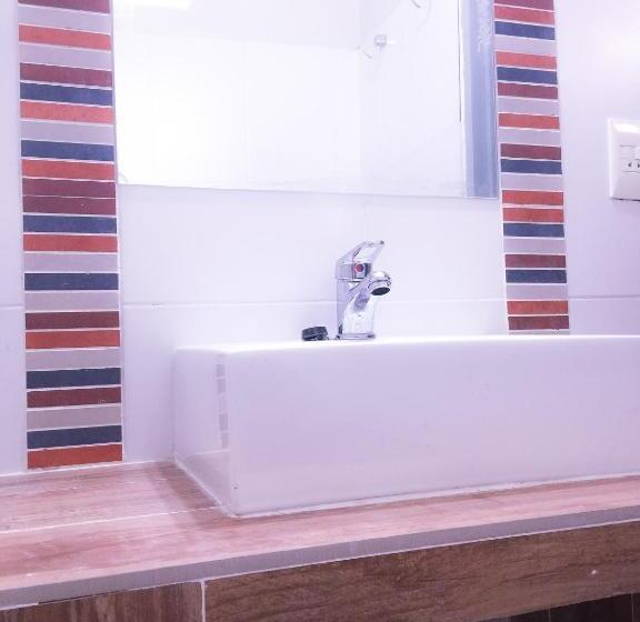 هتل Canarias Bed & Breakfast